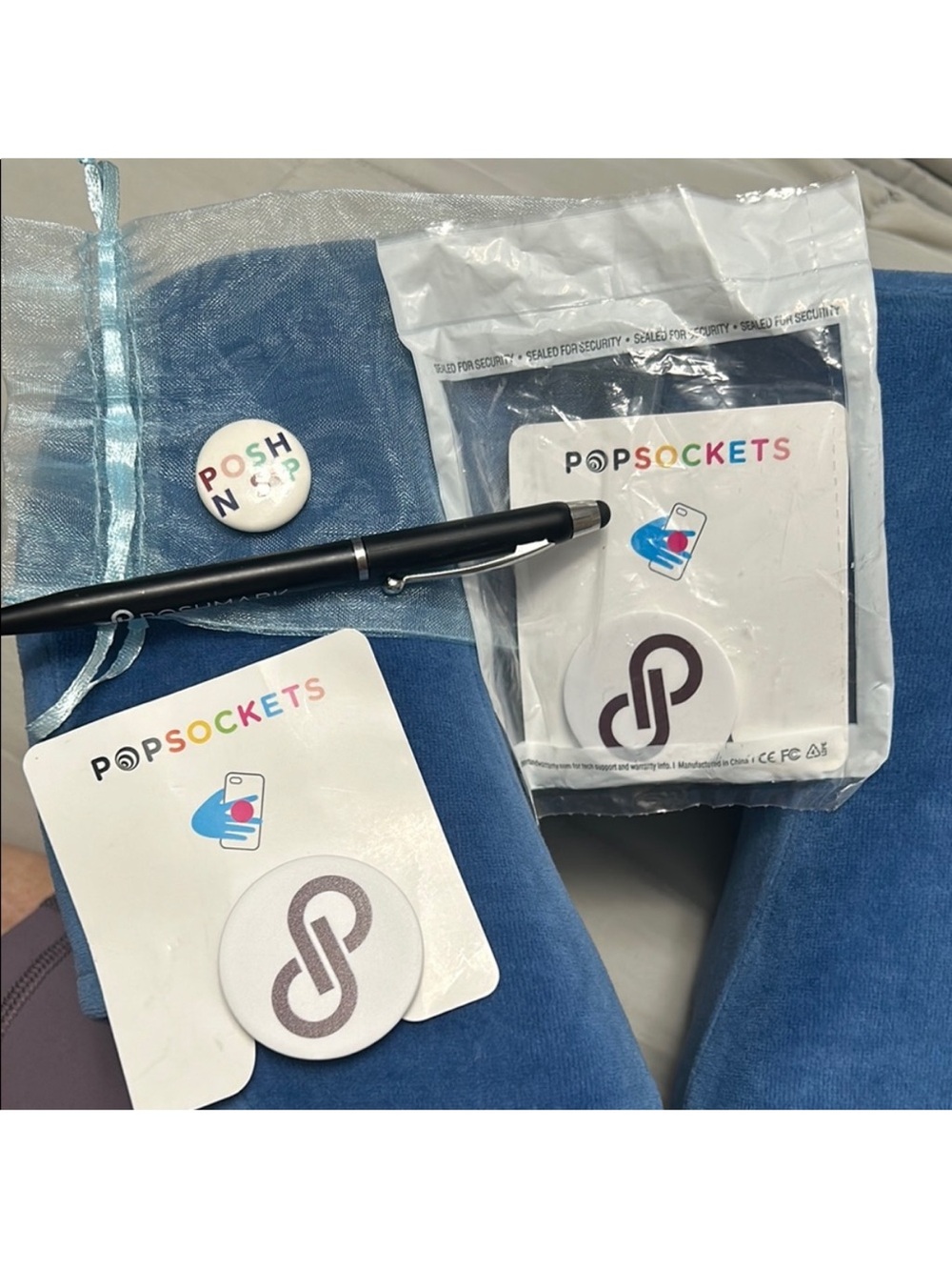 PopSocket White Phone Grip (2) plus Posh Mark soft top pen bundle